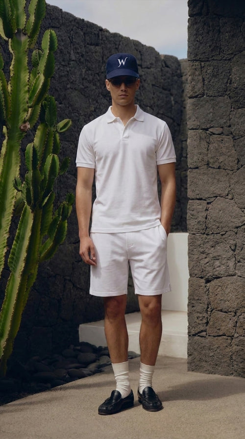 Essential Shorts – White